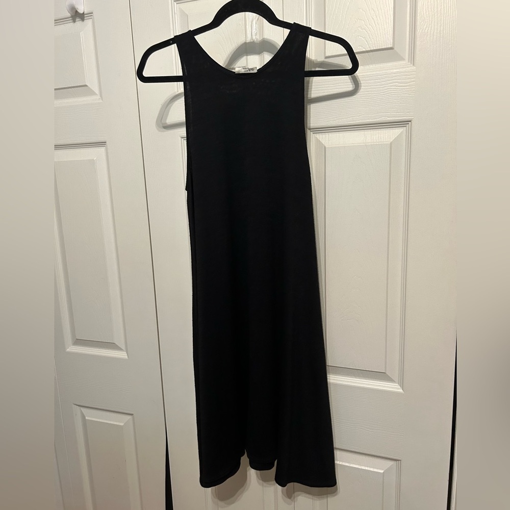 Wilfred Free (Aritzia) Black Sleeveless Swing Dress